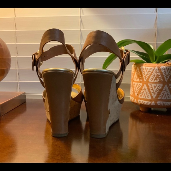 Light Brown Leather Ivanka Trump Wedges - Picture 6 of 9